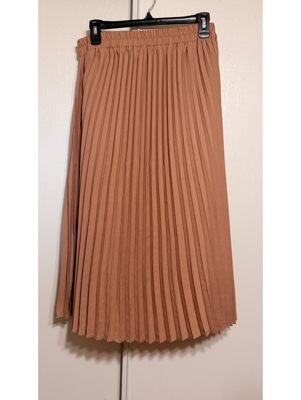 Sadie & Love Women's Pleated Midi Skirt Size L Tan Polyester